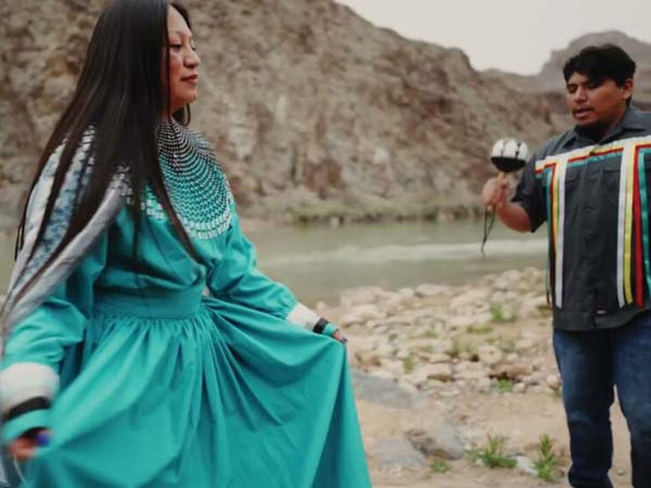 Hualapai-Danceer-600x450